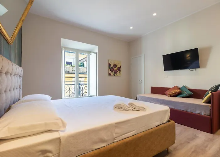 Design 18 Charming Rooms